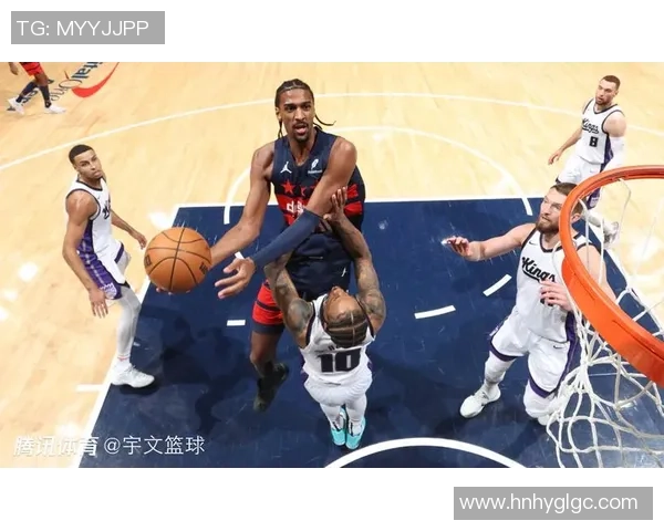 火箭队与爵士队激战半决赛首场争夺季后赛晋级的关键胜利