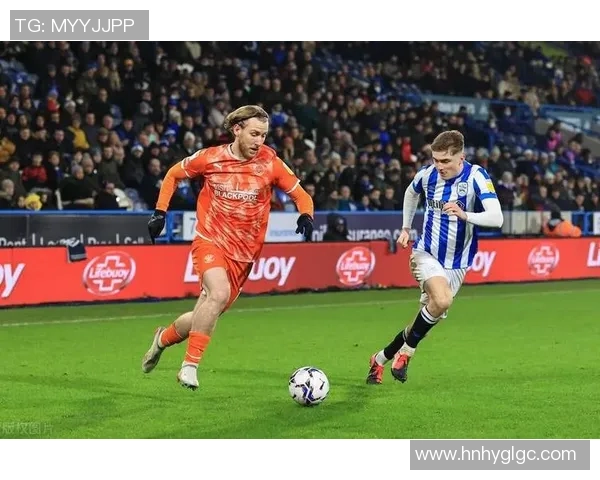 莫火车头与克山的激烈对决揭示了足球战术的博弈与球队精神的较量